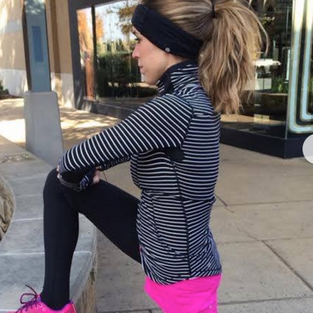 Lululemon base runner half zip